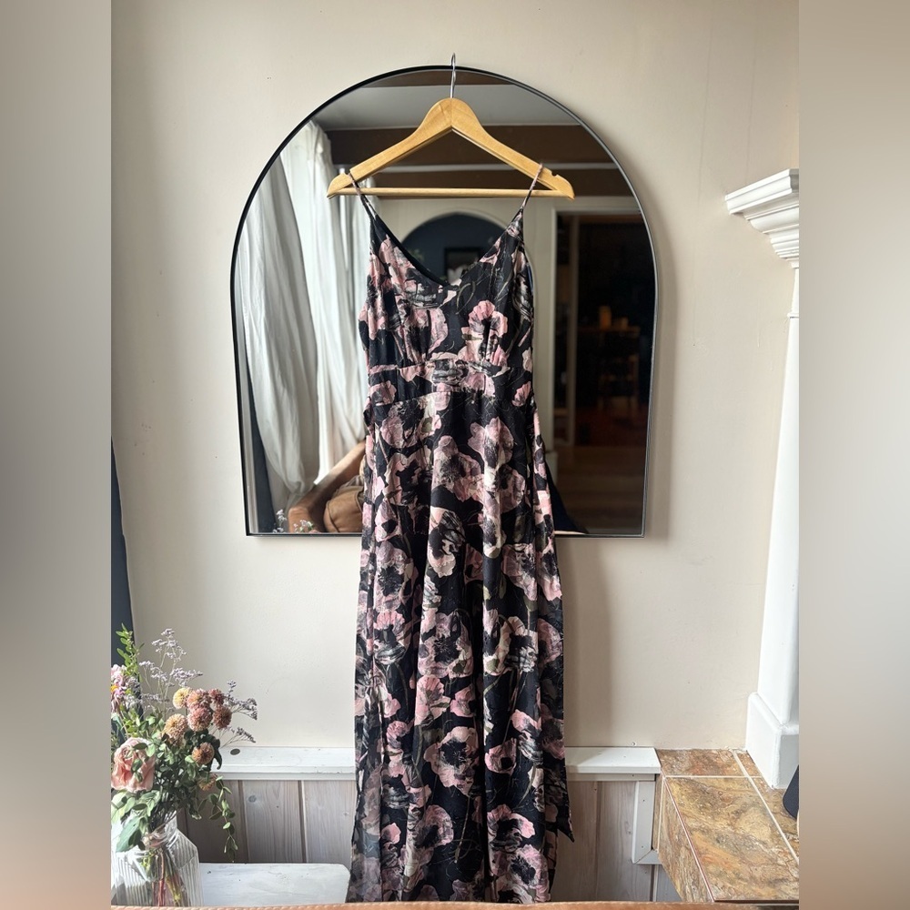 RW & CO | spaghetti strap chiffon style floral maxi dress | size 4 - Picture 2 of 5